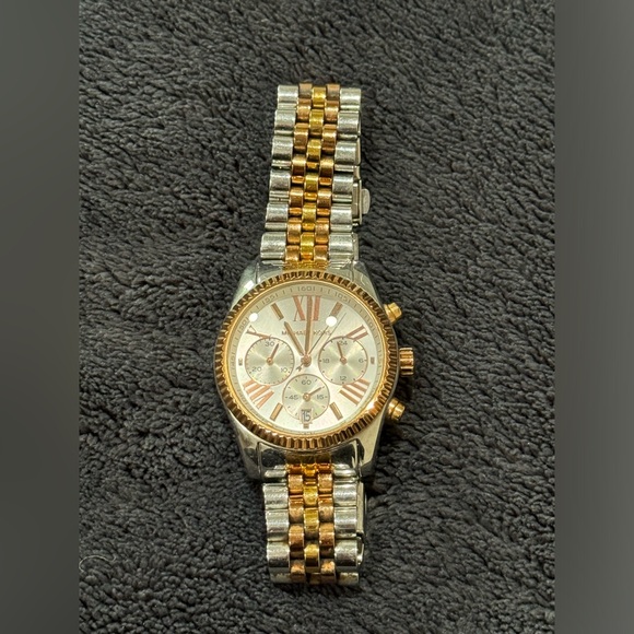 Michael Kors Silver Multicolor Stainless Steel Lexington MK5735 Women's watch - Picture 2 of 10